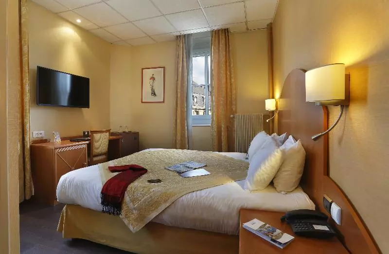 اتاق استاندارد, Logis Hotel Darcy Dijon Centre