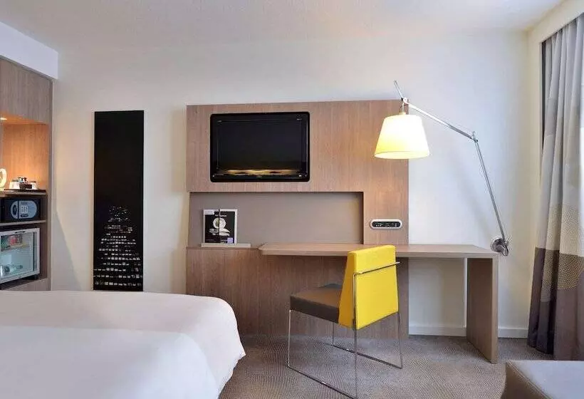 Classic-huone, Novotel Clermont Ferrand