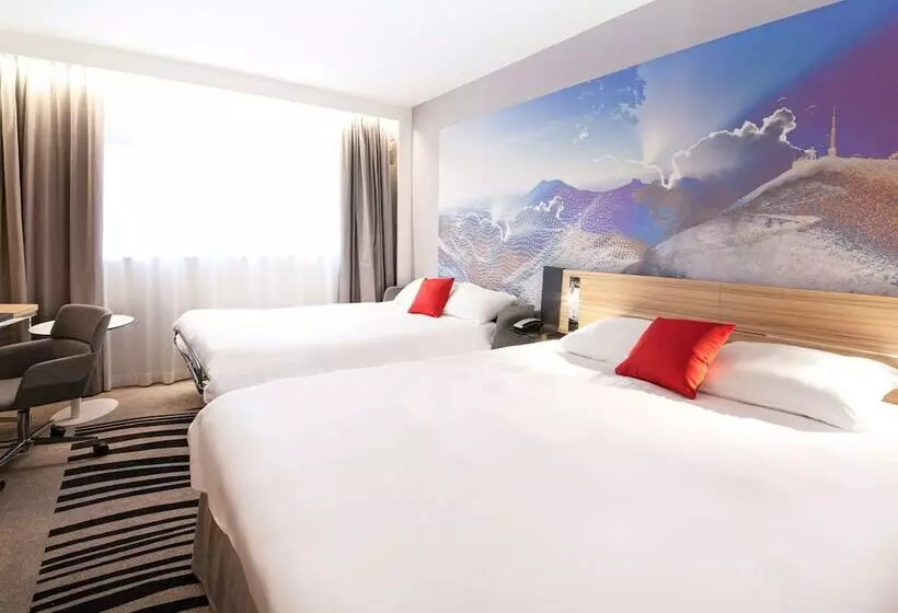 Superior-huone, Novotel Clermont Ferrand
