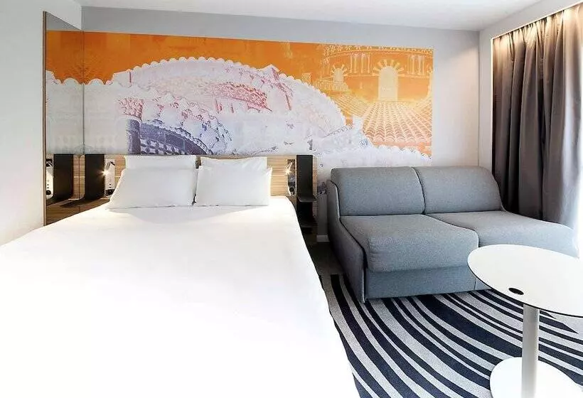 Superior-huone, Novotel Clermont Ferrand