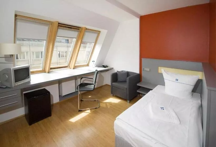 Standard Yhden Hengen Huone, Dietrich Bonhoeffer Hotel Berlin Mitte