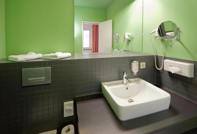 Номер Комфорт, Dietrich Bonhoeffer Hotel Berlin Mitte