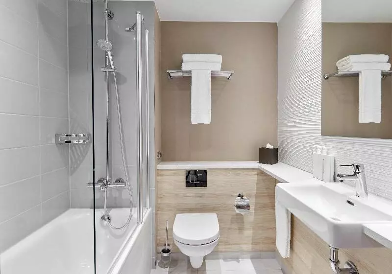 Standard-huone, Crowne Plaza Hamburg City Alster, An Ihg