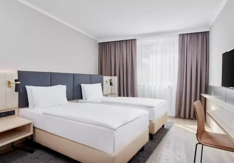 Standard-huone, Crowne Plaza Hamburg City Alster, An Ihg