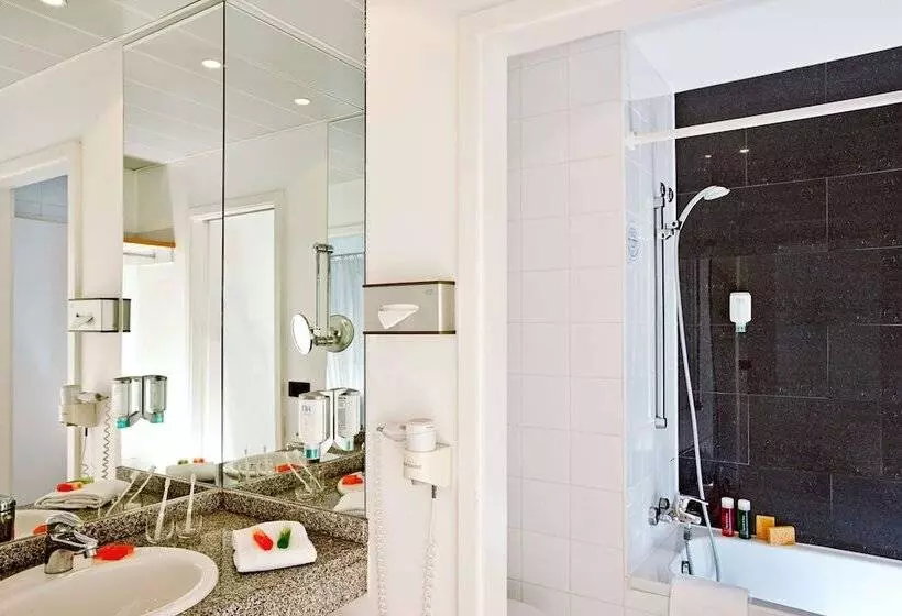 Chambre Familiale, NH München Unterhaching