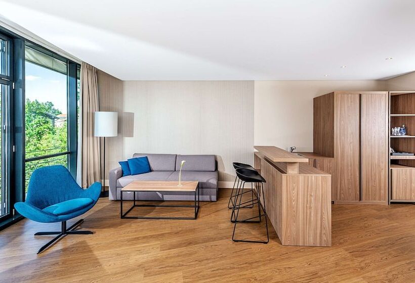 غرفة عائلية, NH München Unterhaching