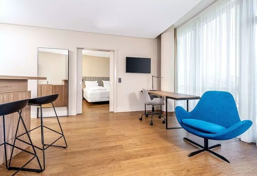 Chambre Familiale, NH München Unterhaching