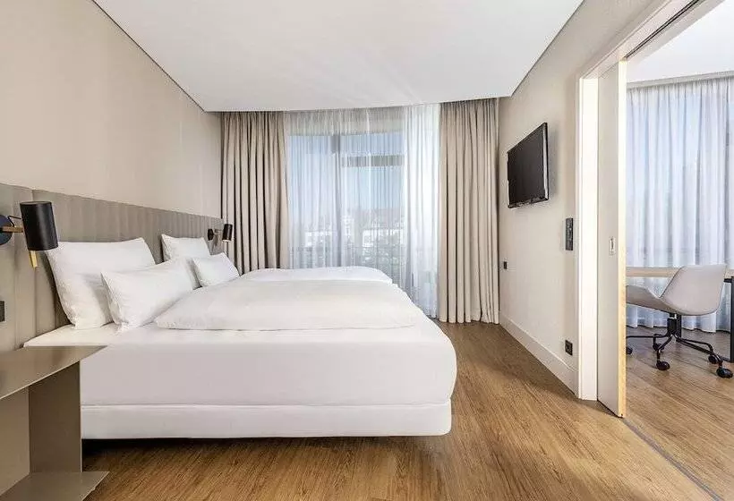 Chambre Familiale, NH München Unterhaching