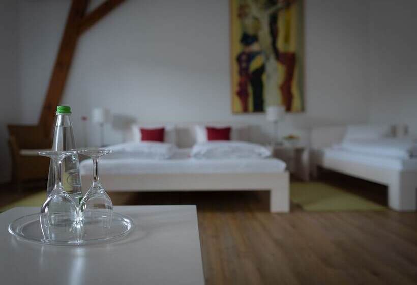 غرفة قياسية رباعية, Gasthof Zum Storch