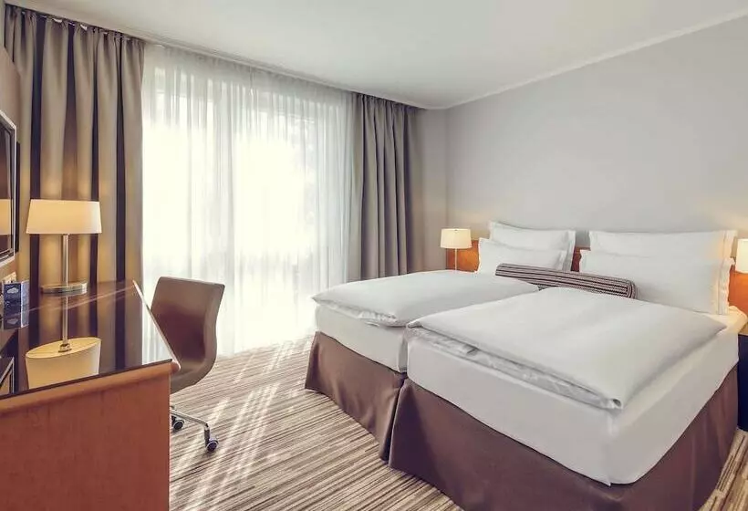سوییت پرستیژ, Mercure  Dusseldorf Kaarst