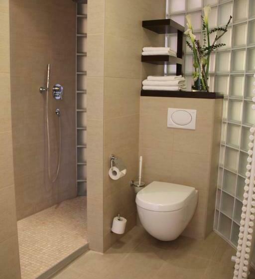 Полулюкс, Restaurant Schwan