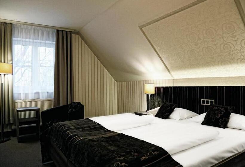 ハイドロマッサージバス付きスイート, Konsumhotel Dorotheenhof Weimar