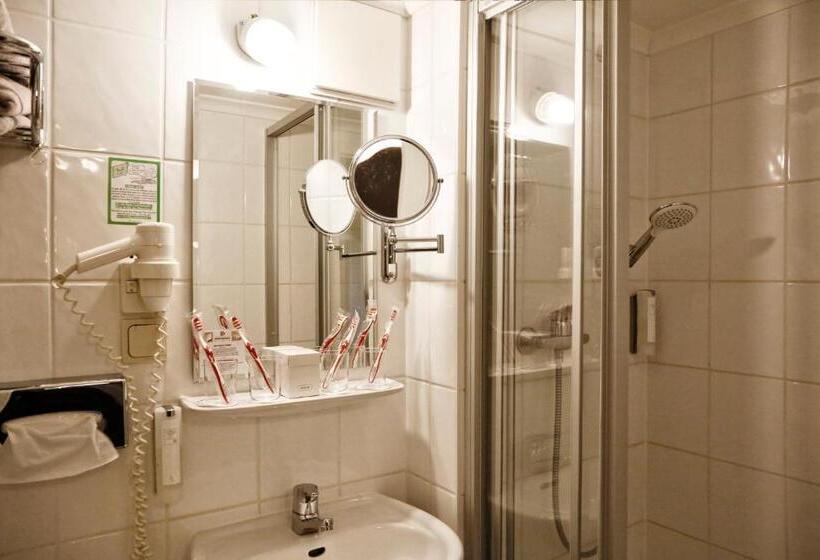 スタンダード4人部屋, Konsumhotel Dorotheenhof Weimar