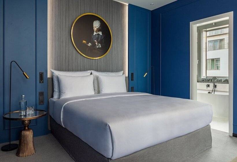 سوییت, Luc, Autograph Collection