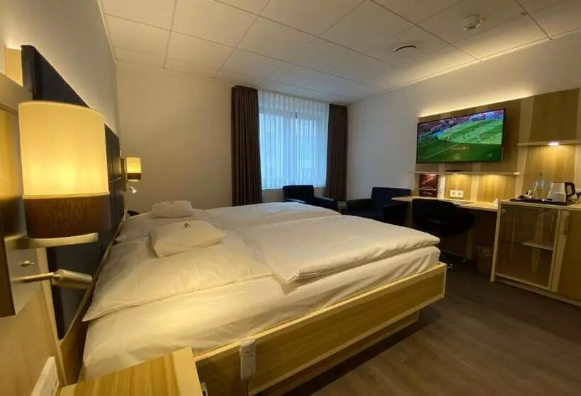 Standard Room, Wieting