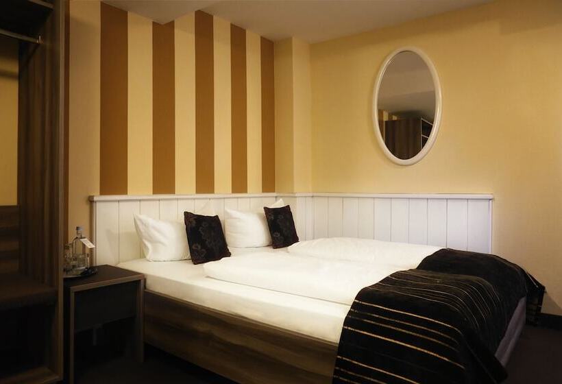 スタンダード4人部屋, Konsumhotel Dorotheenhof Weimar