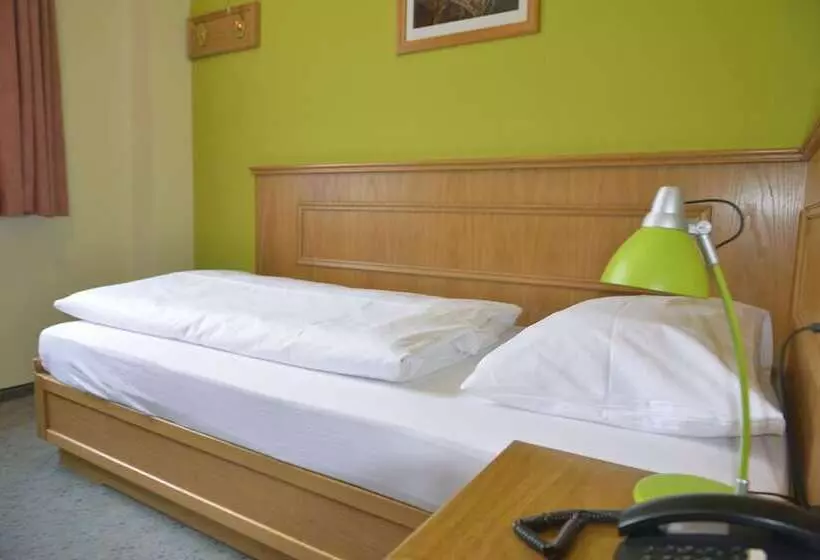 スタンダードシングルルーム, Land  Und Golfhotel Alte Fliegerschule