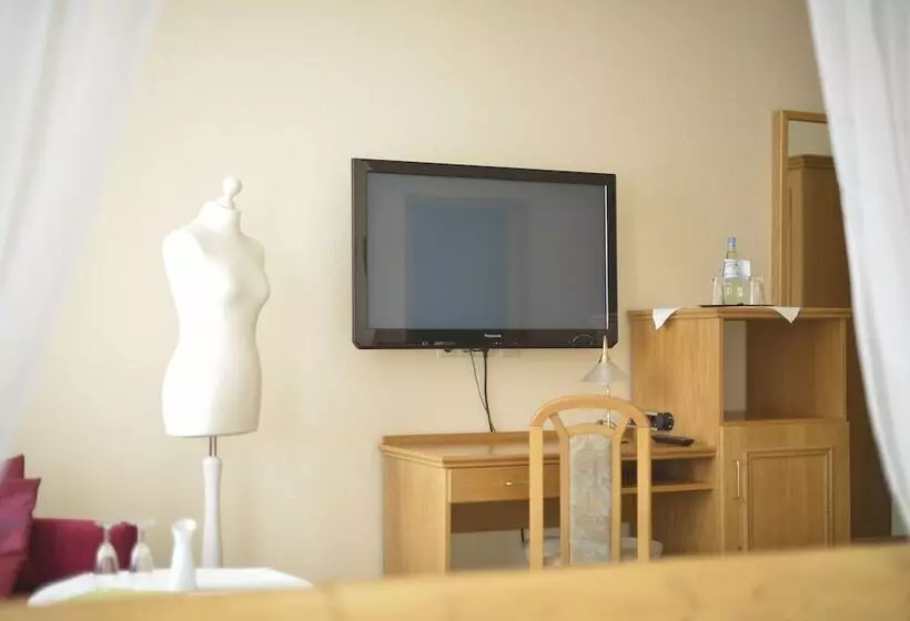 スタンダードルーム, Land  Und Golfhotel Alte Fliegerschule