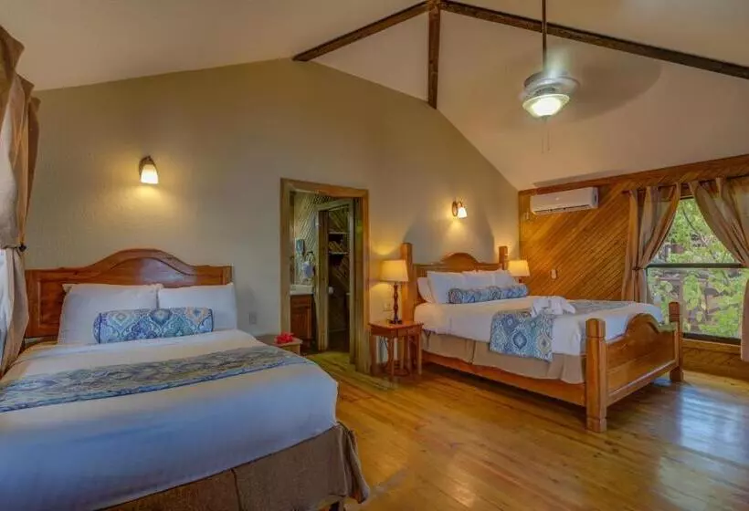 اتاق لوکس, Anthony's Key Resort