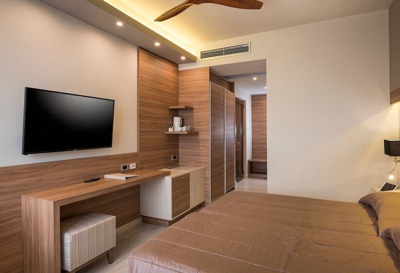 Четырехместный Номер Superior, Atrion Resort