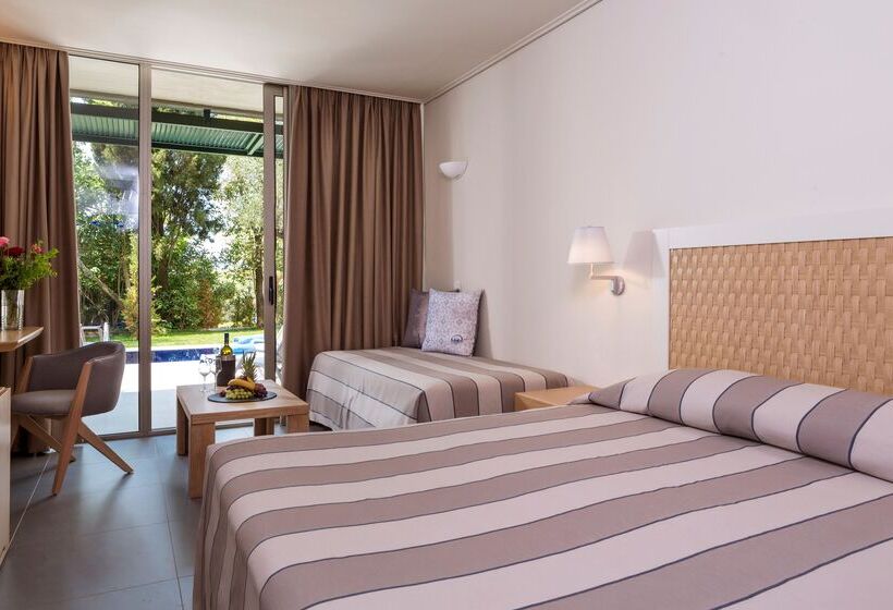 Номер Стандарт Вид на Сад, Kontokali Bay Resort & Spa