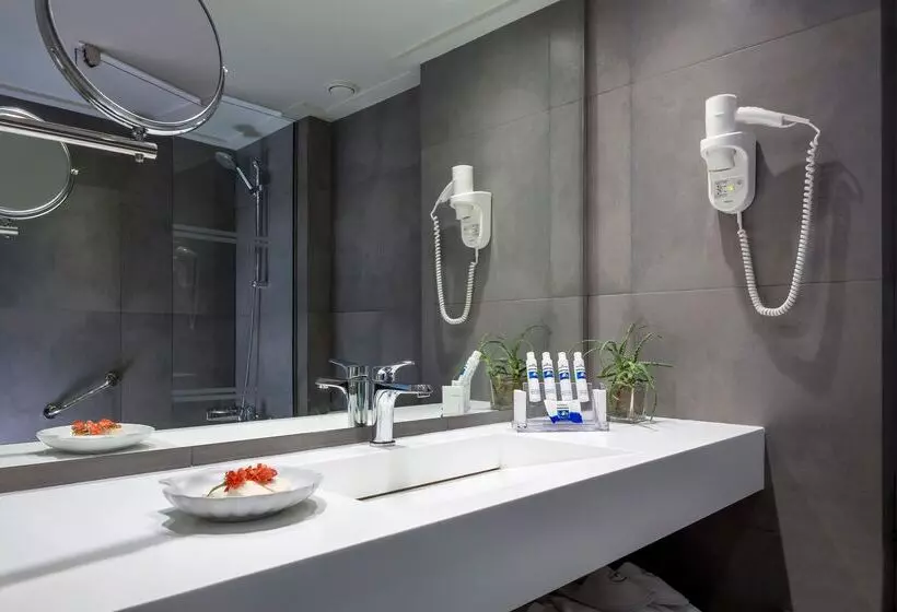 اتاق استاندارد با چشم‌انداز, Kontokali Bay Resort & Spa