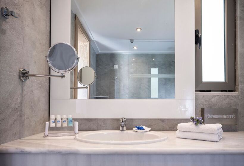 Номер Стандарт Вид на Сад, Kontokali Bay Resort & Spa