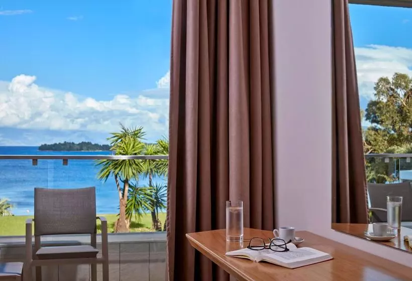 اتاق استاندارد با چشم‌انداز دریا, Kontokali Bay Resort & Spa