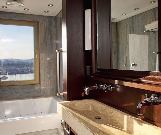 Президентский Люкс, Kontokali Bay Resort & Spa