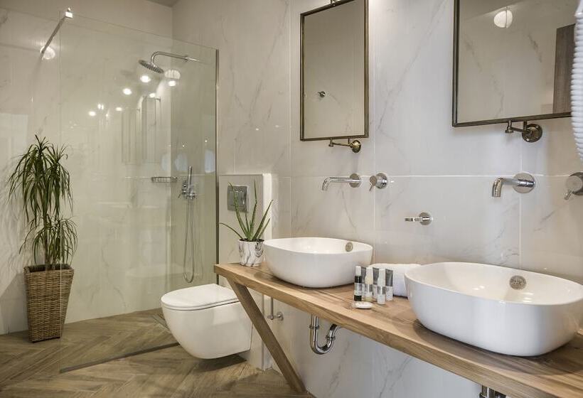 바다 전망 스위트, La Signora