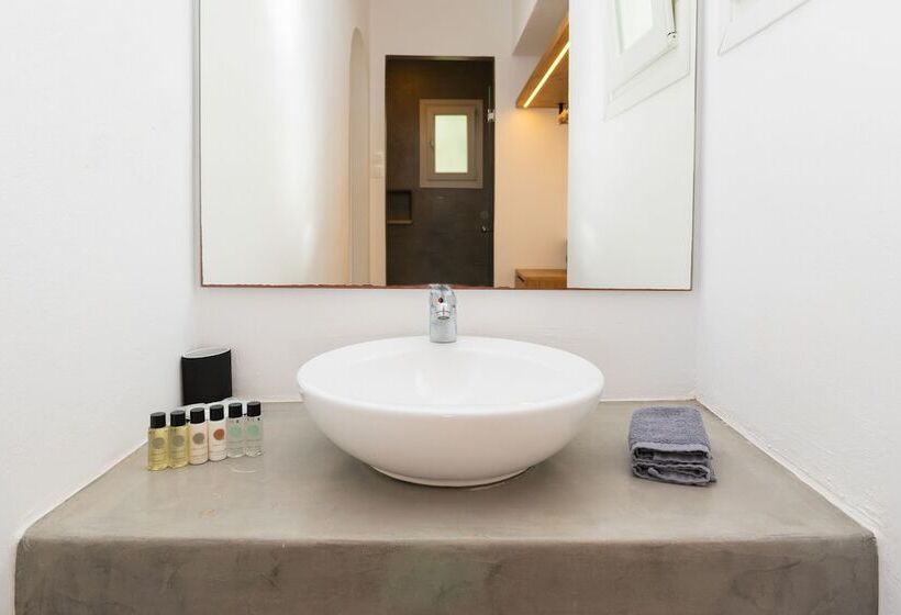 בקתה סטנדרטית עם נוף לים, Rhenia