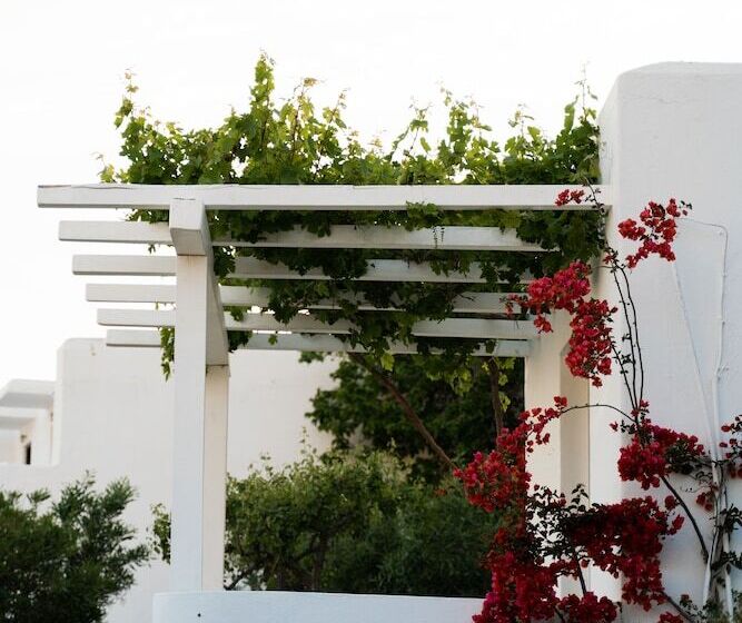 בקתה סטנדרטית עם נוף לים, Rhenia