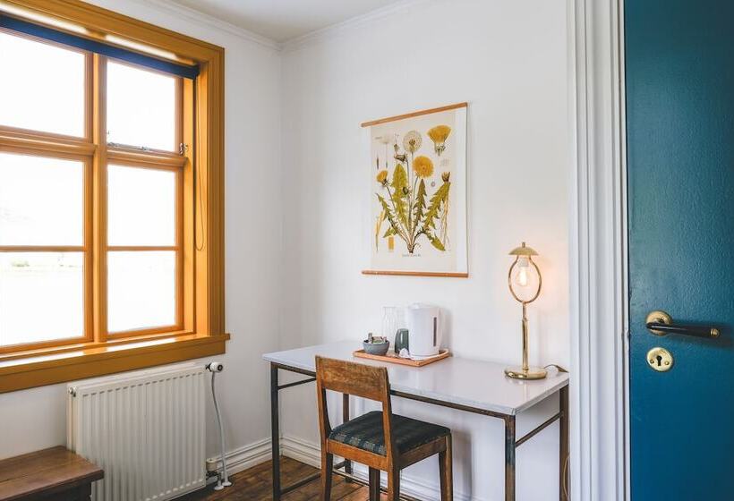 اتاق استاندارد یک نفره, Snæfell Hotel By Aldan