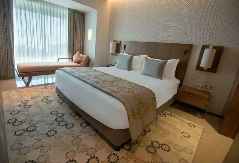 プレミアムルーム, Crowne Plaza Chennai Adyar Park