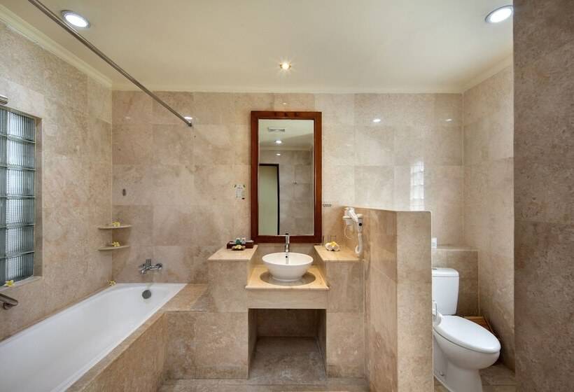 Номер Deluxe, Grand Istana Rama