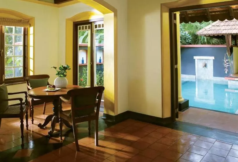 デラックスビラの１ベッドルーム, Taj Kumarakom Resort And Spa Kerala