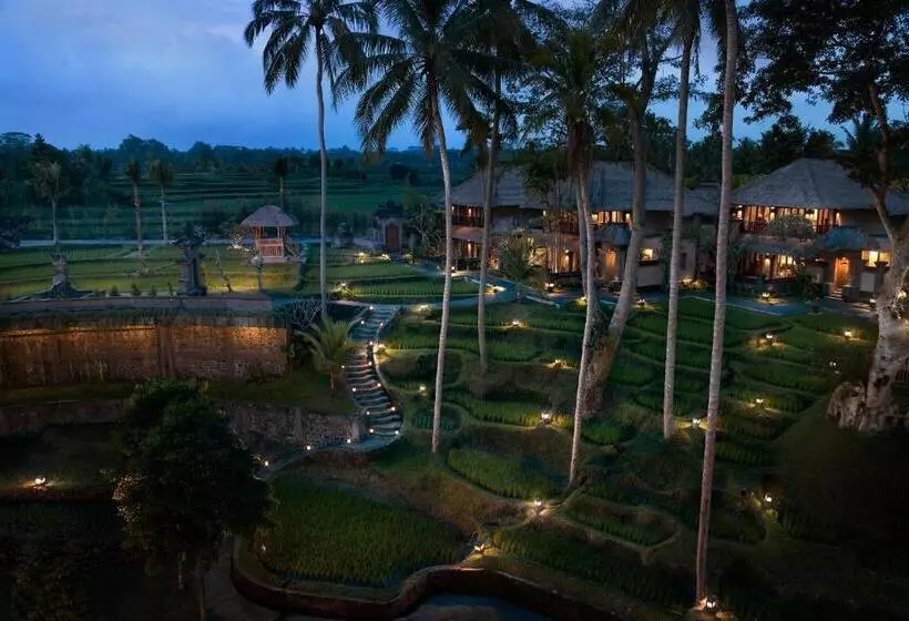 کلبه ییلاقی, Kamandalu Ubud