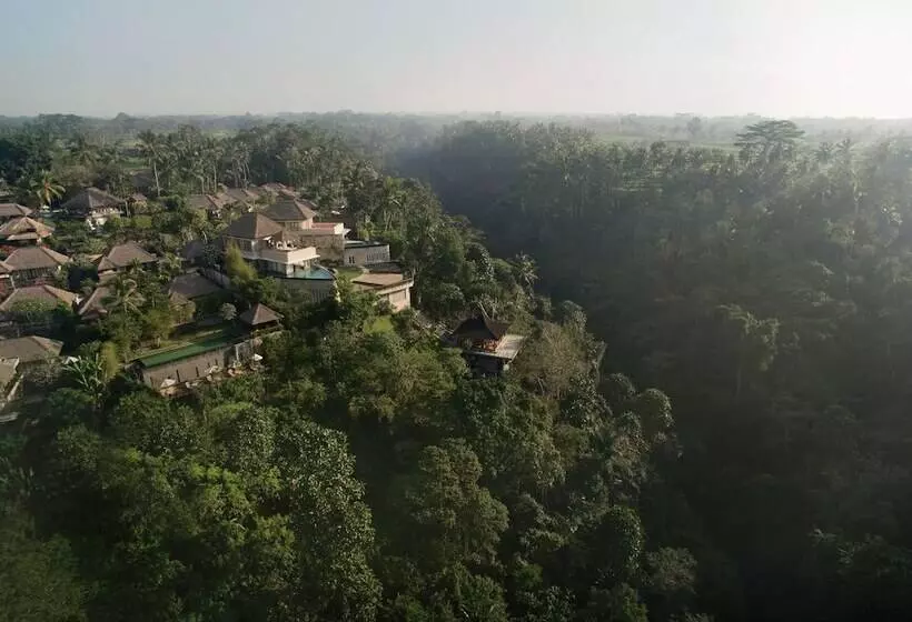 ویلای 3 خوابه با استخر, Kamandalu Ubud