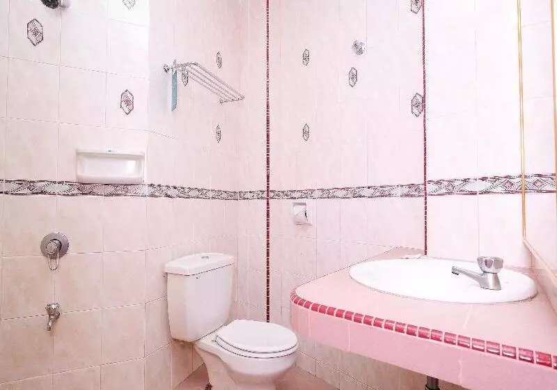 Quarto superior, Novotel Solo