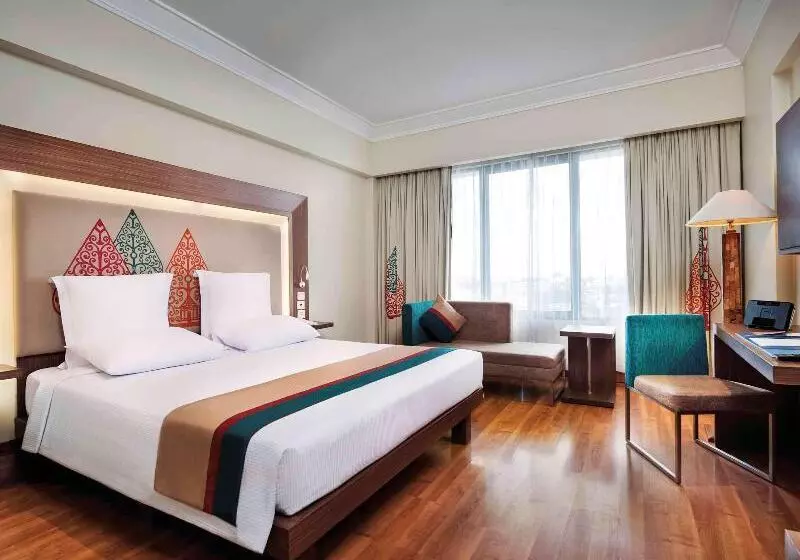 Quarto executivo, Novotel Solo