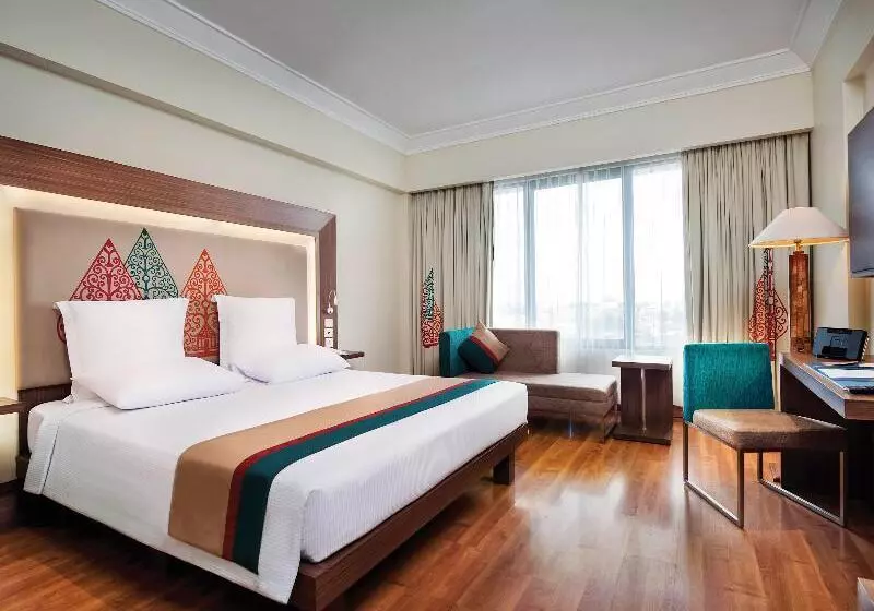 Quarto executivo, Novotel Solo