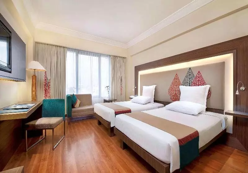 Quarto superior, Novotel Solo
