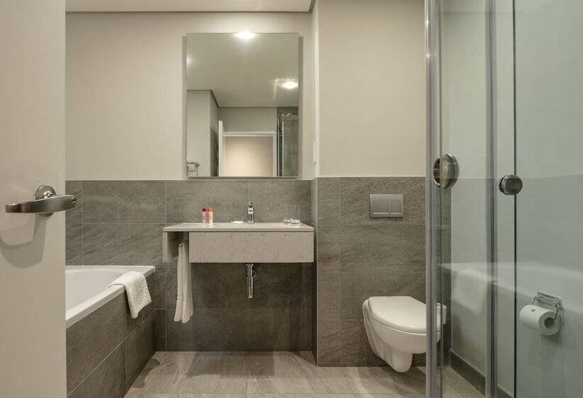 اتاق استاندارد, Crowne Plaza Dar Es Salaam, An Ihg