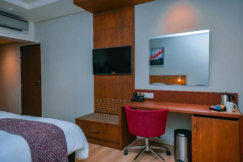 اتاق استاندارد, Crowne Plaza   Dar Es Salaam, An Ihg