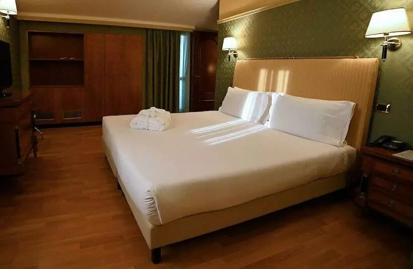 デラックススイート, Best Western Grand Hotel Guinigi