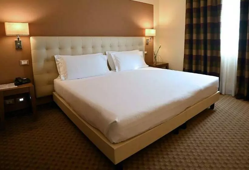スタンダードトリプルルーム, Best Western Grand Hotel Guinigi