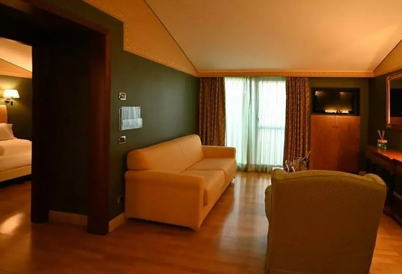 デラックススイート, Best Western Grand Hotel Guinigi