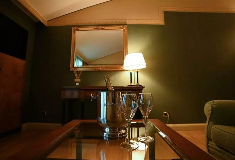 デラックススイート, Best Western Grand Hotel Guinigi