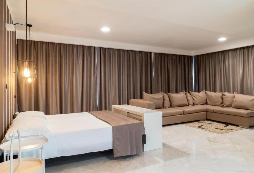 جناح مطلّ علي البحر, Continental