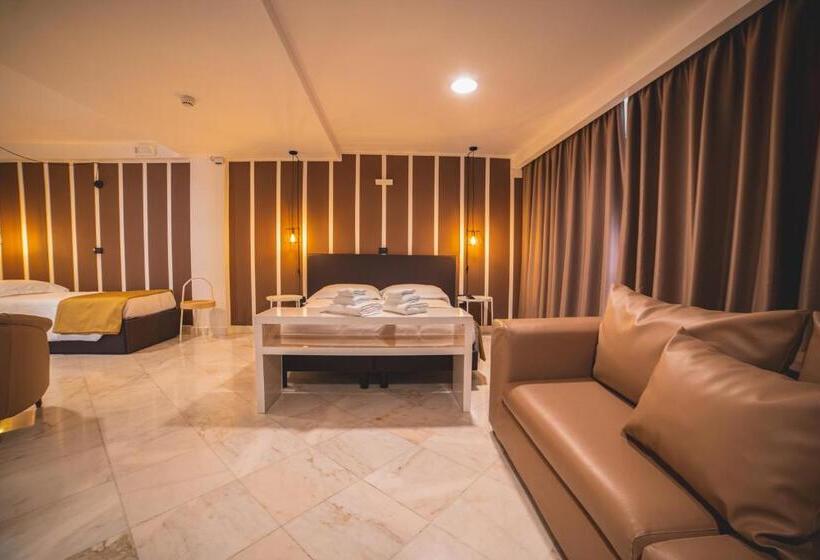 جناح مطلّ علي البحر, Continental